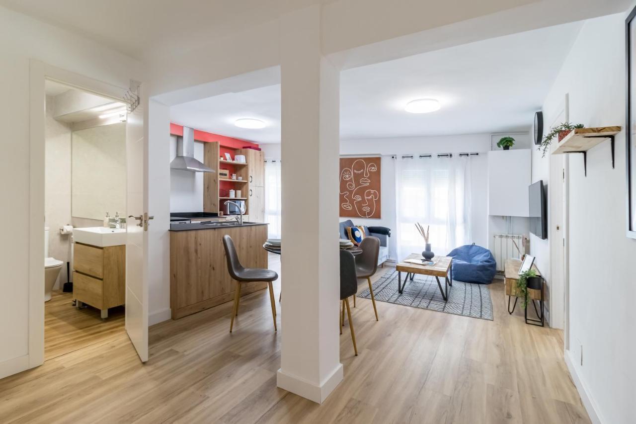 Apartamento Recien Reformado Plaza Del Ayuntamiento Santander Esterno foto
